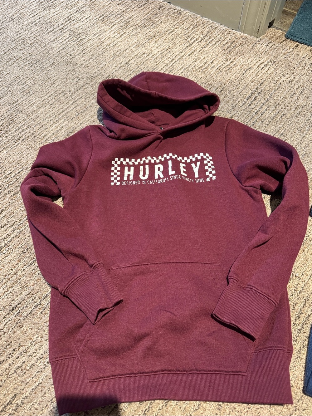 Hurley size M boys Maroon Crewneck Hoodie with White Logo